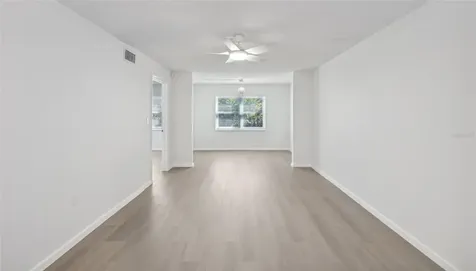 1524 Lakeview Road Clearwater FL 33756