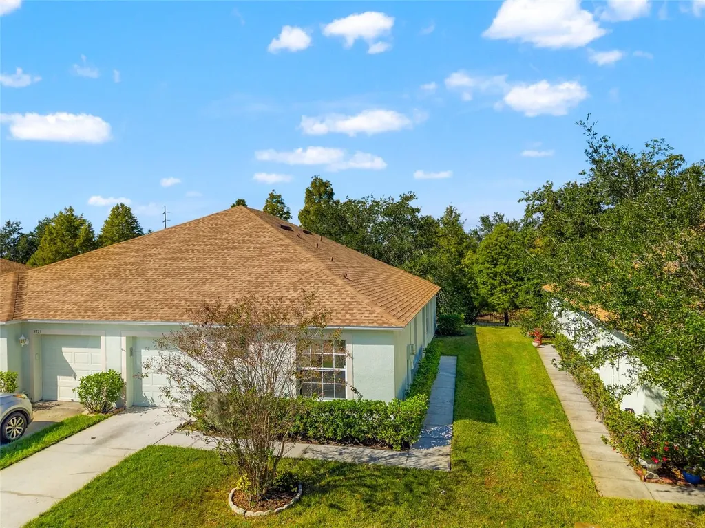 5727 Autumn Shire Drive Zephyrhills FL 33541