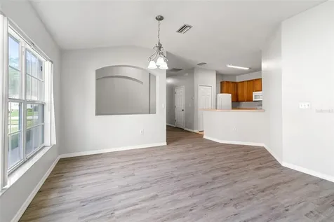 5727 Autumn Shire Drive Zephyrhills FL 33541