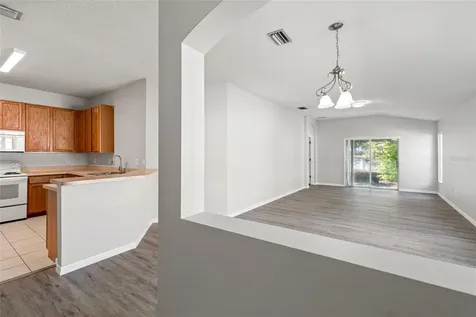 5727 Autumn Shire Drive Zephyrhills FL 33541
