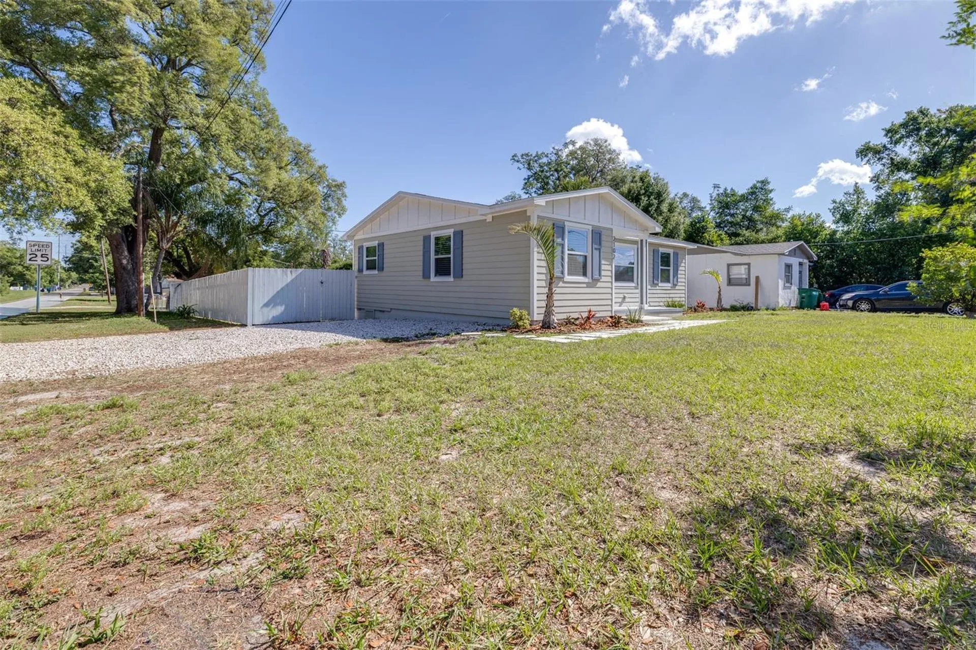 2102 E Annie Street Tampa FL 33612