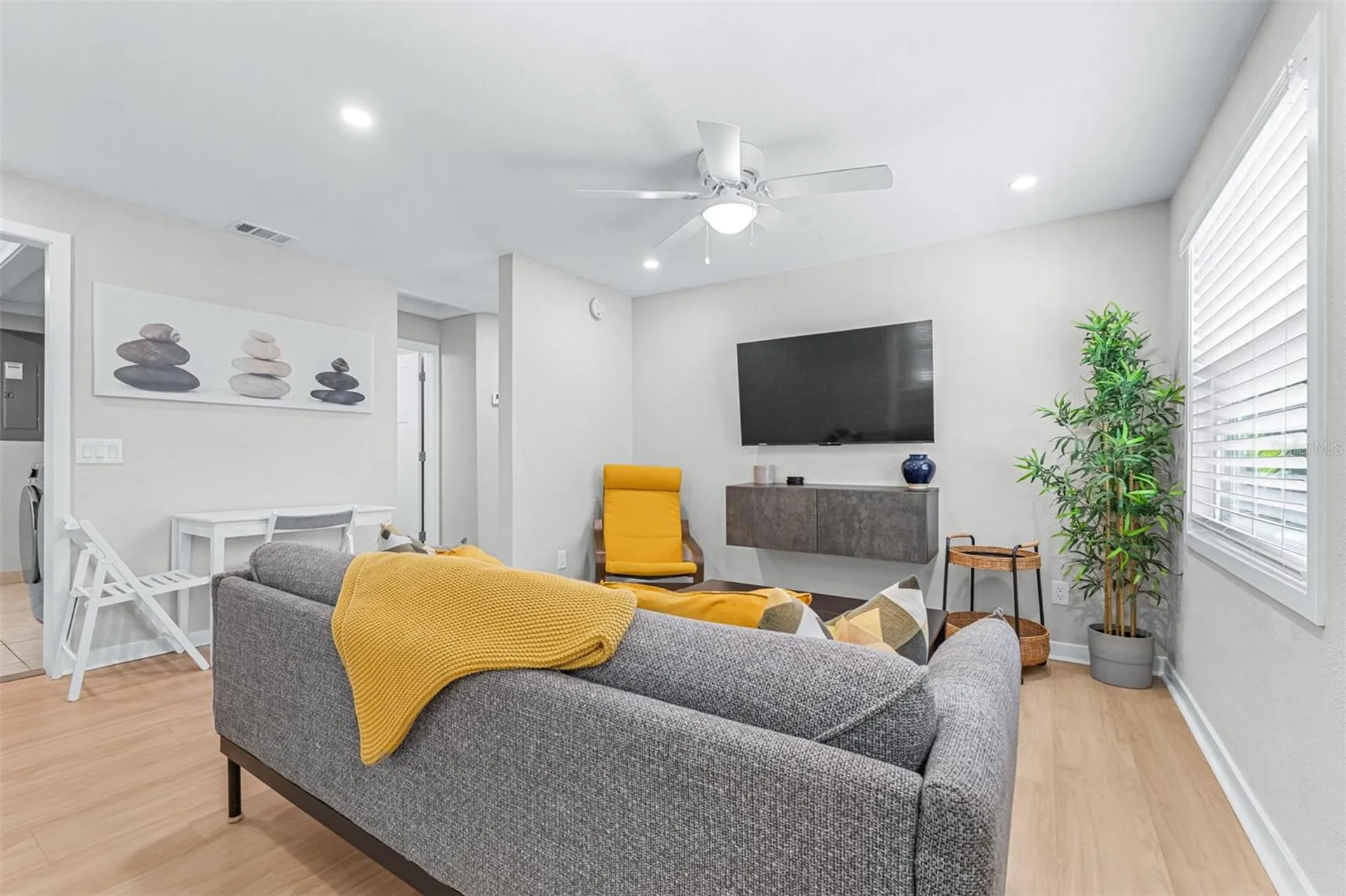 2102 E Annie Street Tampa FL 33612