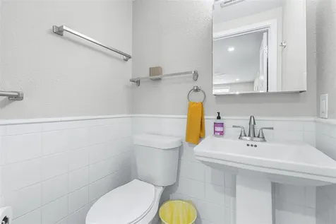 2102 E Annie Street Tampa FL 33612