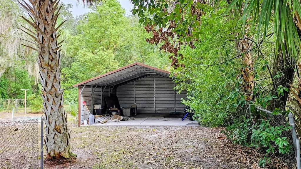 372 W Collins Street Umatilla FL 32784