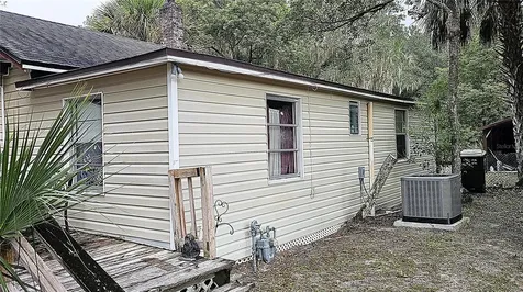 372 W Collins Street Umatilla FL 32784