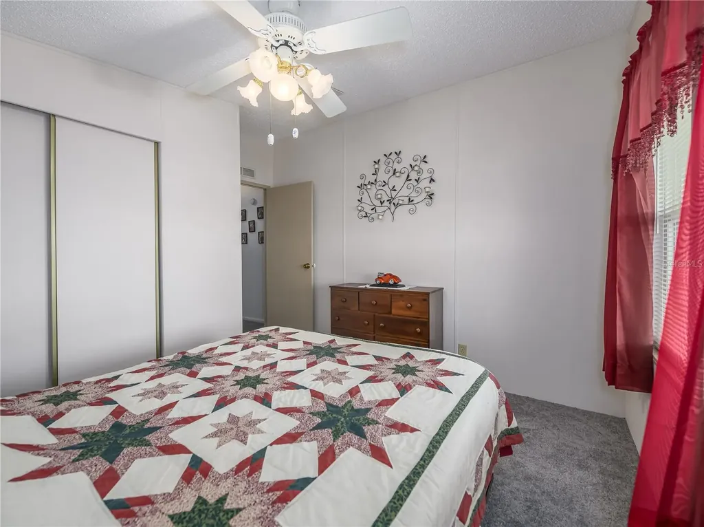 4050 Carefree Way Zephyrhills FL 33541