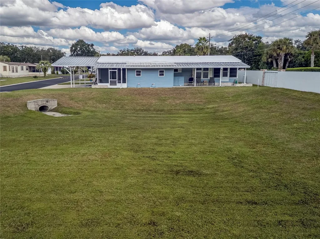 4050 Carefree Way Zephyrhills FL 33541