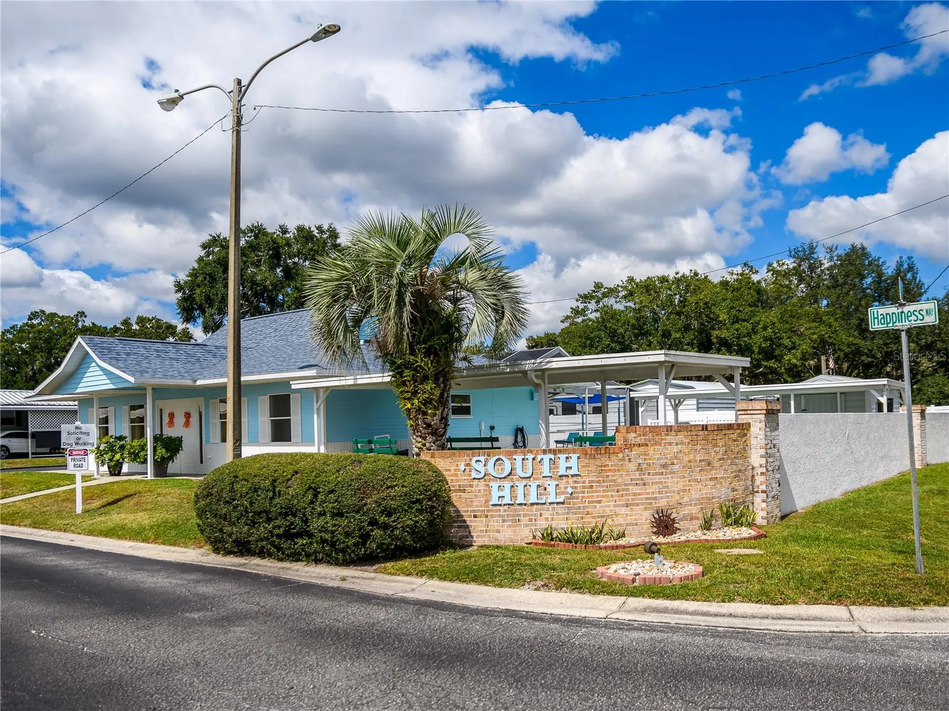 4050 Carefree Way Zephyrhills FL 33541