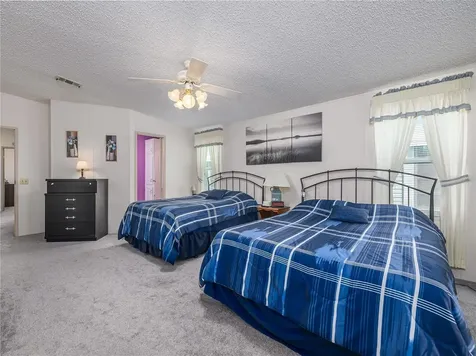 4050 Carefree Way Zephyrhills FL 33541