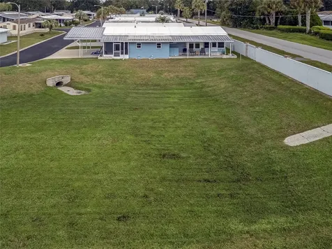 4050 Carefree Way Zephyrhills FL 33541