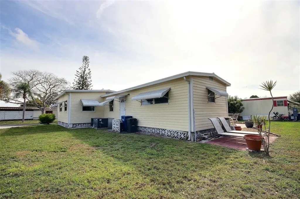 5316 53rd Avenue E Bradenton FL 34203