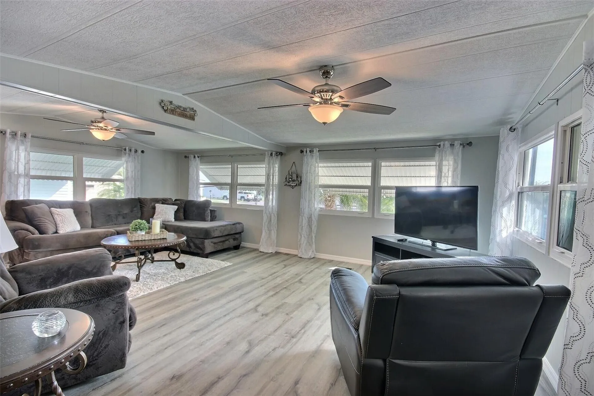 5316 53rd Avenue E Bradenton FL 34203