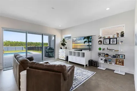513 Mosaic Boulevard Daytona Beach FL 32124
