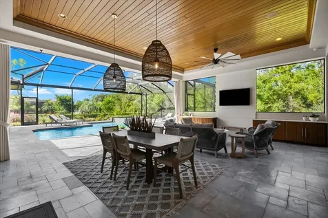 8407 Lindrick Lane Bradenton FL 34202