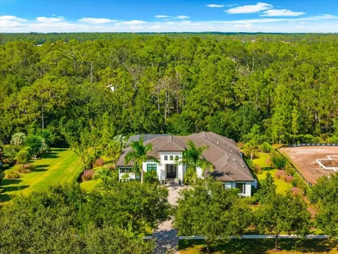 8407 Lindrick Lane Bradenton FL 34202