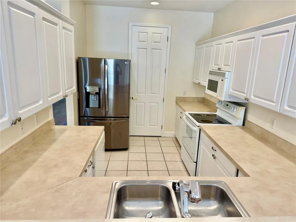 6825 S Kissimmee Street Tampa FL 33616