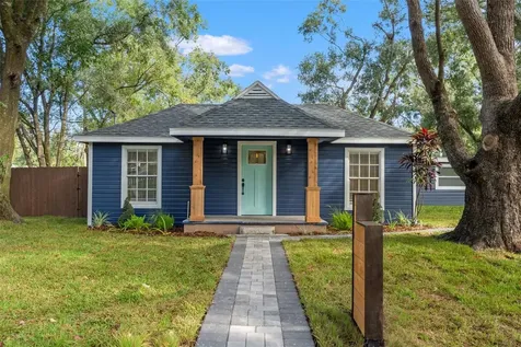 1715 W Hollywood Street Tampa FL 33604