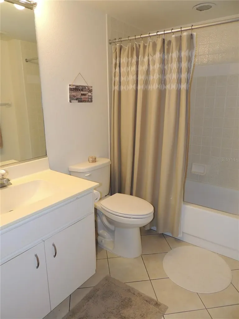 5667 Sheffield Greene Circle Sarasota FL 34235