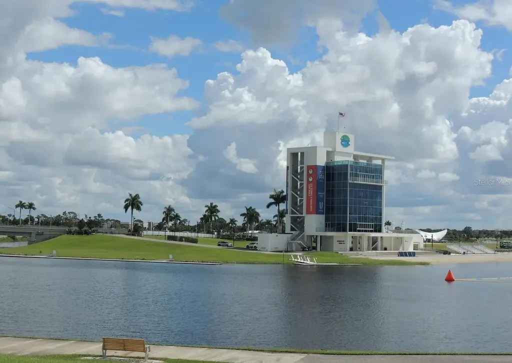 5667 Sheffield Greene Circle Sarasota FL 34235