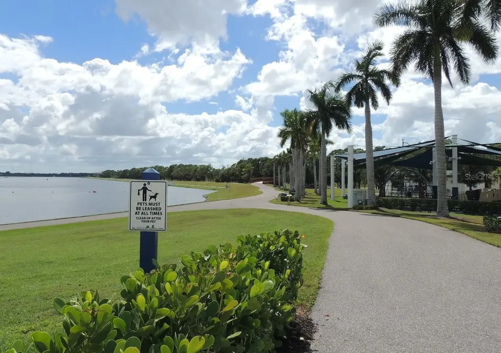 5667 Sheffield Greene Circle Sarasota FL 34235