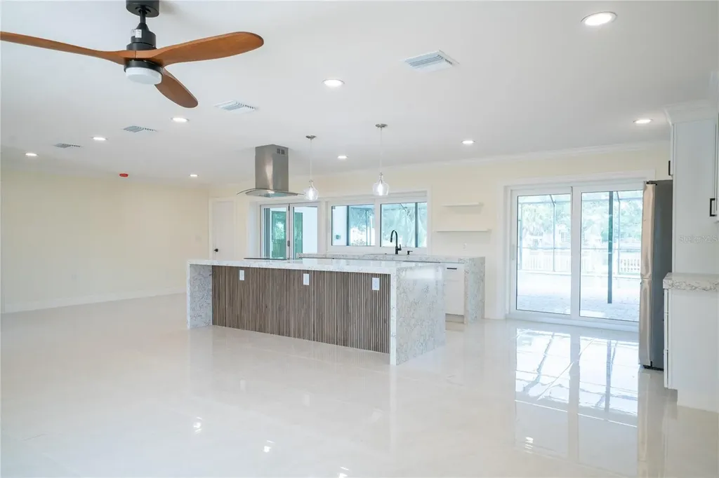 5119 Venetian Boulevard NE St Petersburg FL 33703