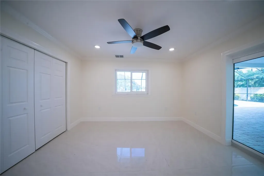 5119 Venetian Boulevard NE St Petersburg FL 33703