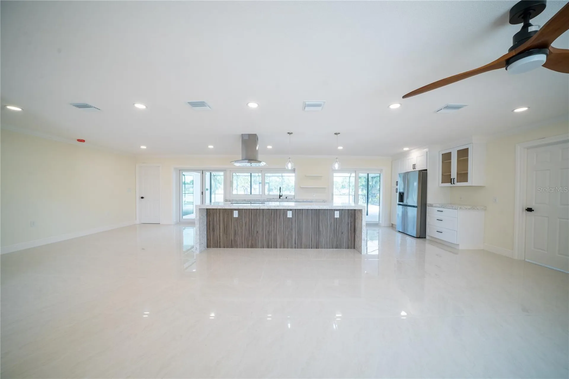 5119 Venetian Boulevard NE St Petersburg FL 33703