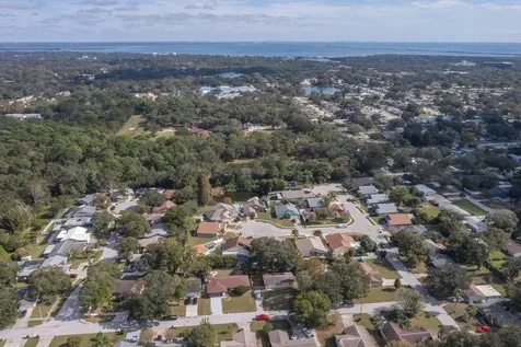5119 Venetian Boulevard NE St Petersburg FL 33703