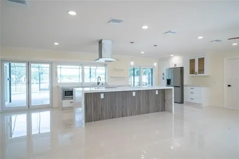 5119 Venetian Boulevard NE St Petersburg FL 33703