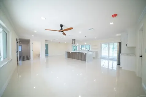 5119 Venetian Boulevard NE St Petersburg FL 33703