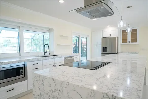 5119 Venetian Boulevard NE St Petersburg FL 33703