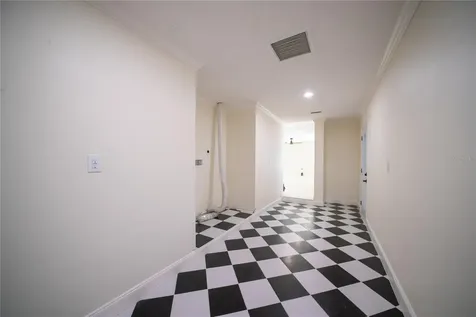 5119 Venetian Boulevard NE St Petersburg FL 33703