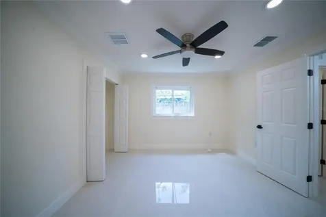 5119 Venetian Boulevard NE St Petersburg FL 33703