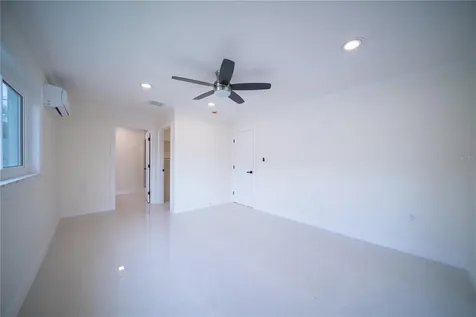 5119 Venetian Boulevard NE St Petersburg FL 33703