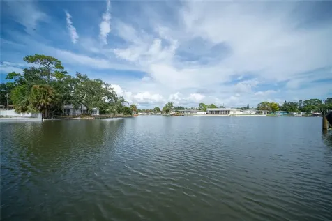 5119 Venetian Boulevard NE St Petersburg FL 33703