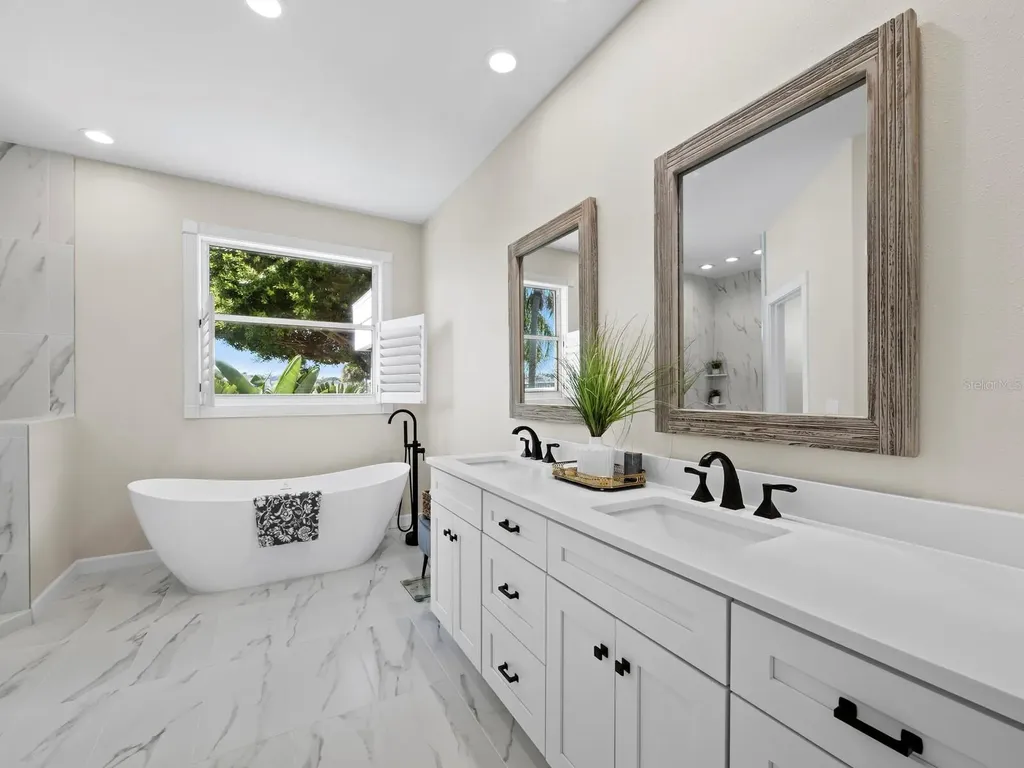 3408 Fair Oaks Lane Longboat Key FL 34228