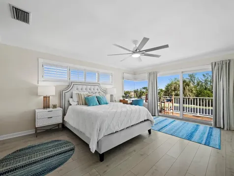 3408 Fair Oaks Lane Longboat Key FL 34228