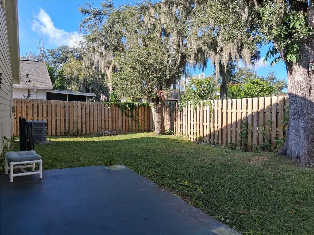 11204 Elmfield Drive Tampa FL 33625