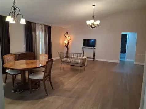 11204 Elmfield Drive Tampa FL 33625