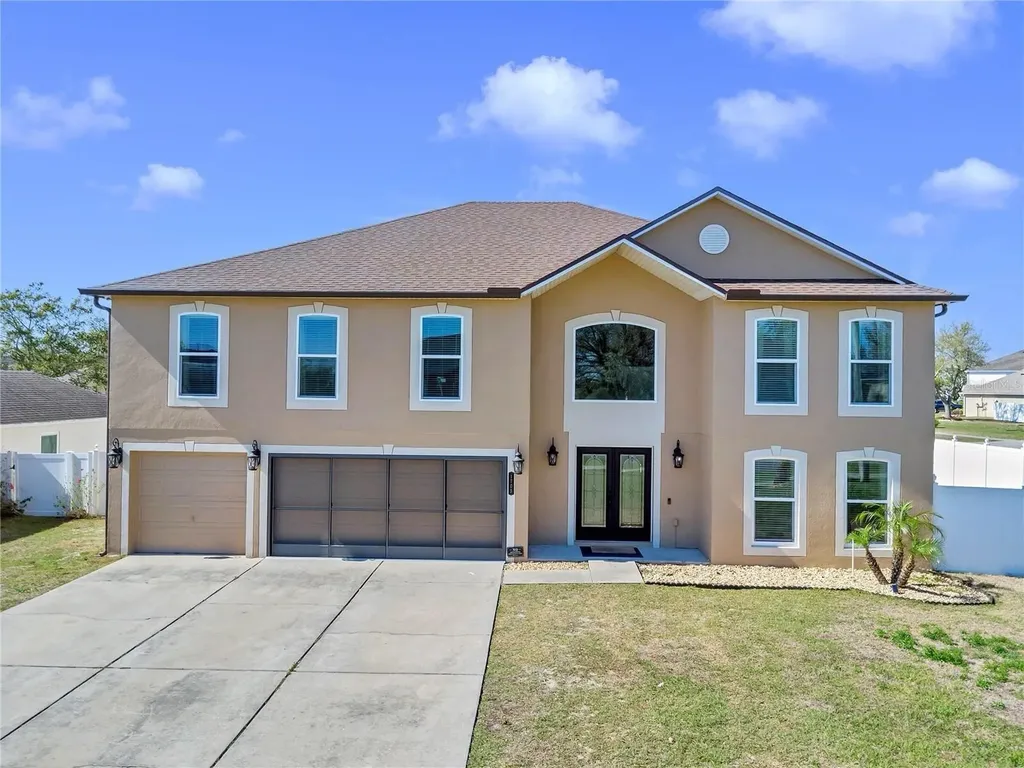 1705 Ridgemoor Drive Mascotte FL 34753