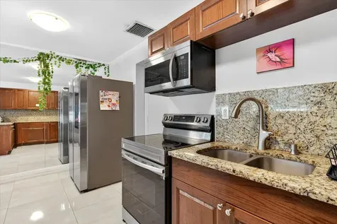224 Waverly Way Clearwater FL 33756