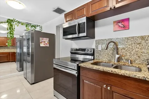 224 Waverly Way Clearwater FL 33756