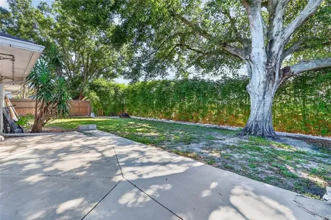 7411 Floral Circle E Lakeland FL 33810