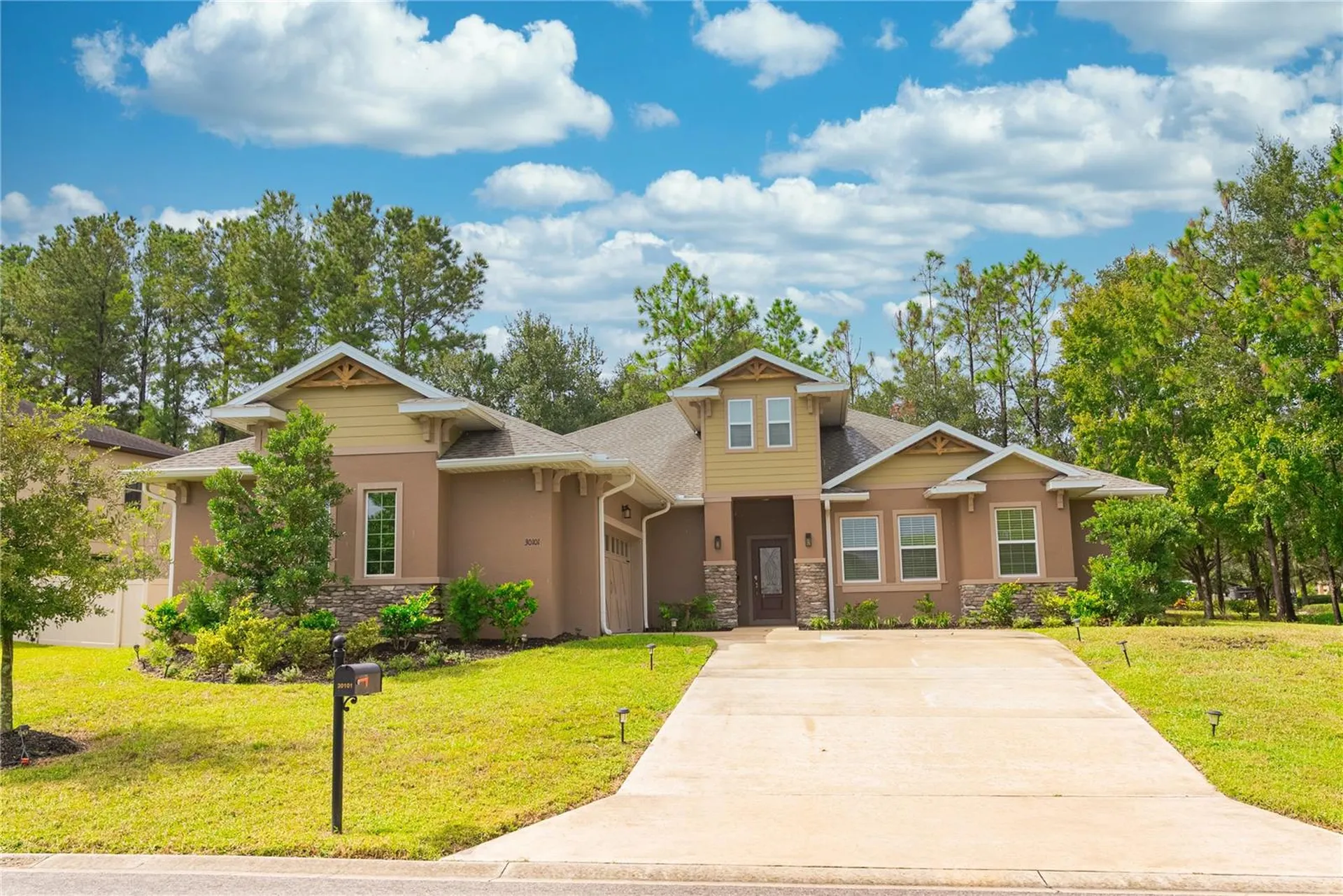 30101 Bretton Loop Mount Dora FL 32757