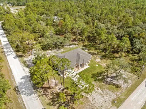 18130 Parrot Road Weeki Wachee FL 34614