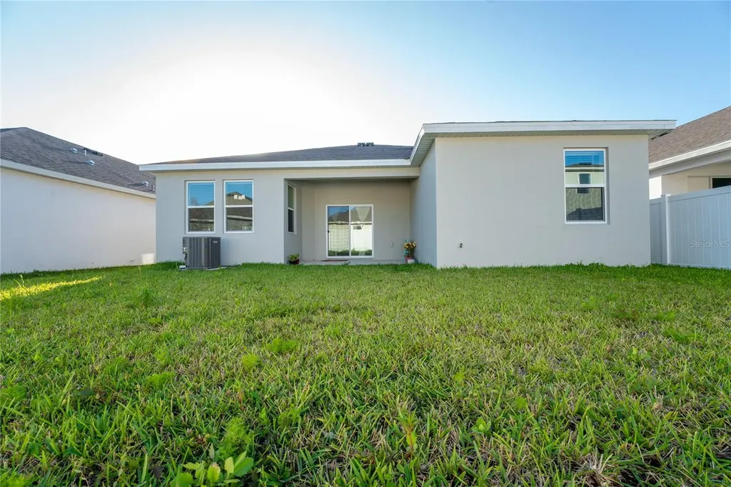 1177 Fox Hedge Lane St Cloud FL 34771