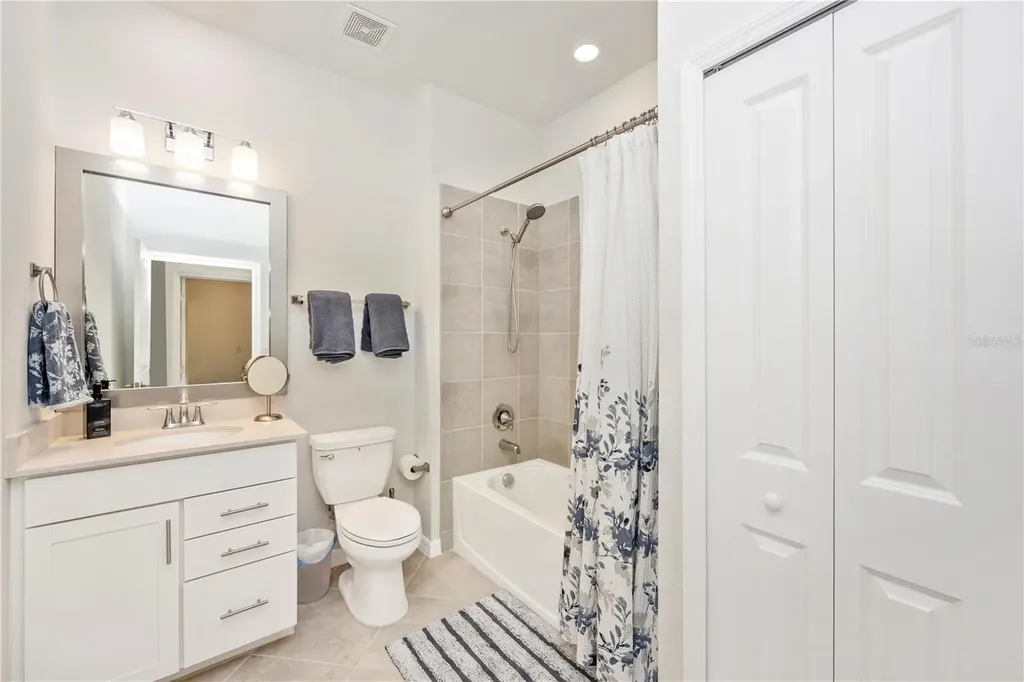 17560 Boracay Court Venice FL 34293