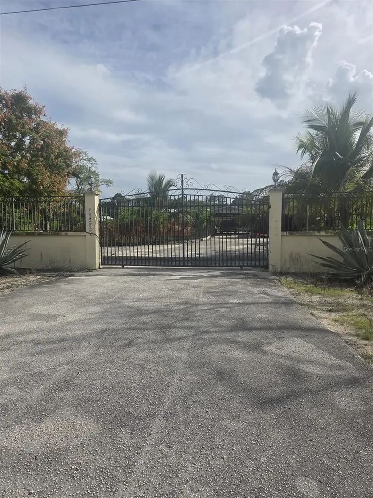 1850 Panama Avenue Clewiston FL 33440