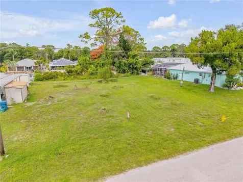 113 Charles Street Edgewater FL 32141