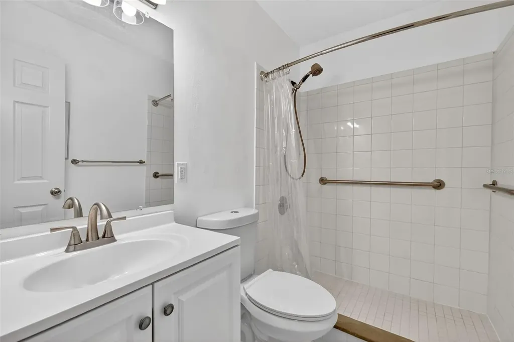 207 Fernwood Street Leesburg FL 34748